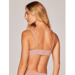 123405-SUTIA-TRIANGULO-BASIC-UP-lady-1